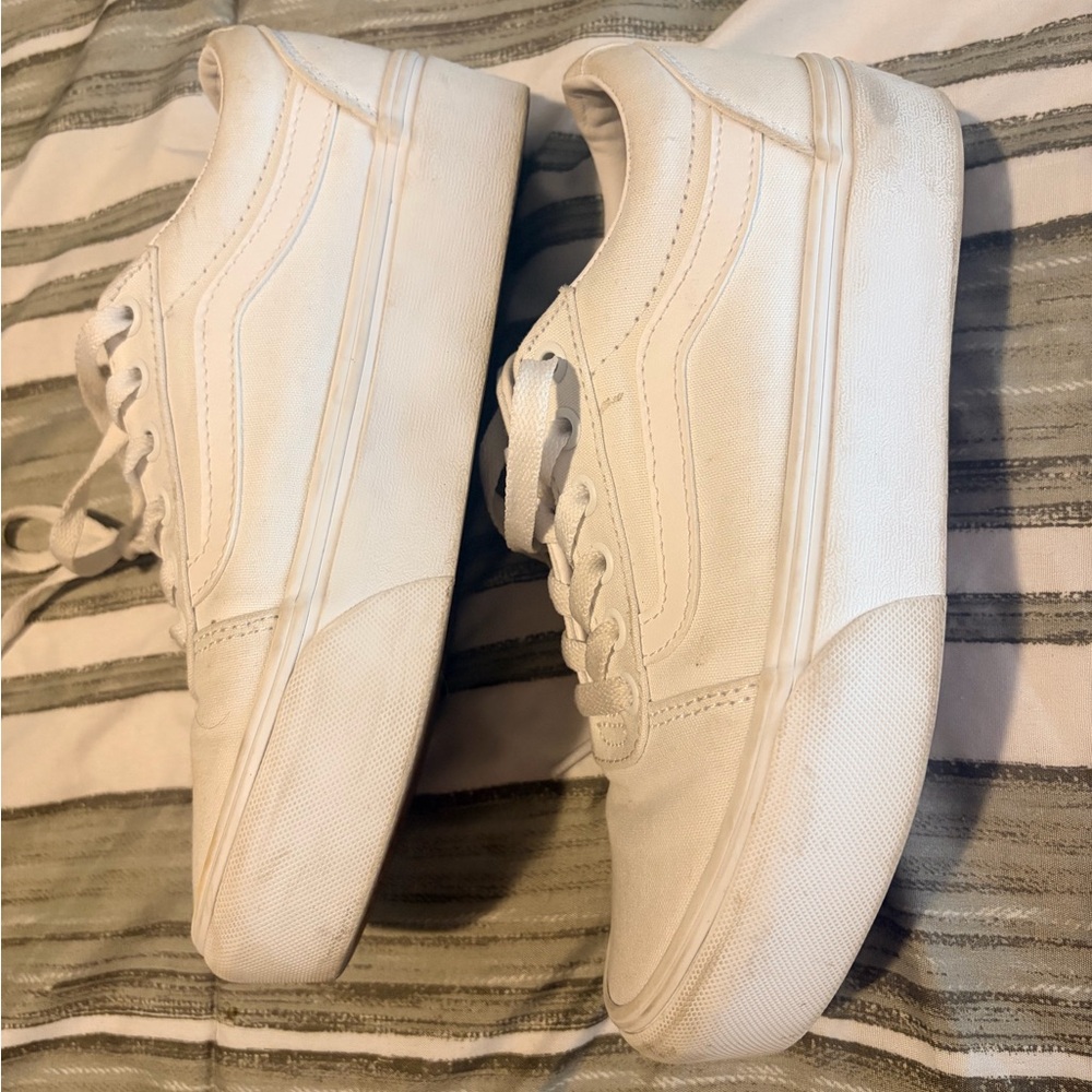 Women’s platform Vans size 6